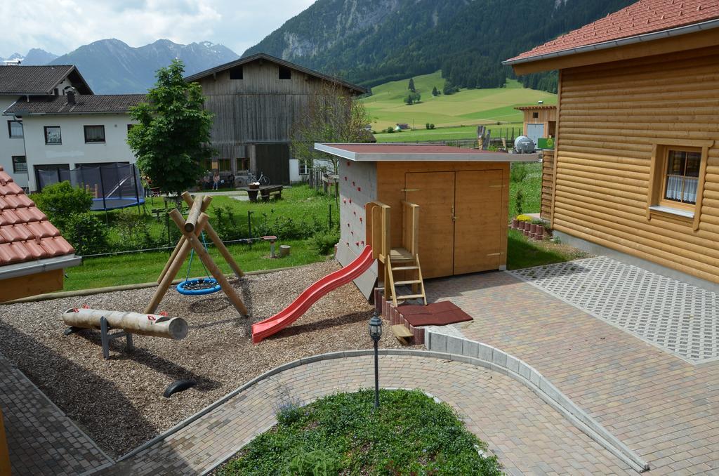 Feriendorf Am Hahnenkamm Reutte Exterior foto